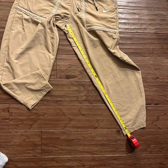 Nike Sportswear Essential Loose Fit High Waist Joggers Size S - Picture 9 of 11